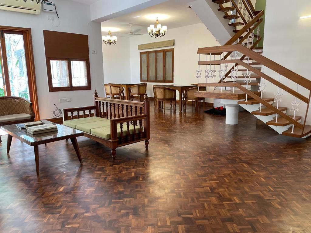 Hanu Reddy Residences - Nawab Habibullah Avenue Near Sankara Nethralaya Chennai Luaran gambar
